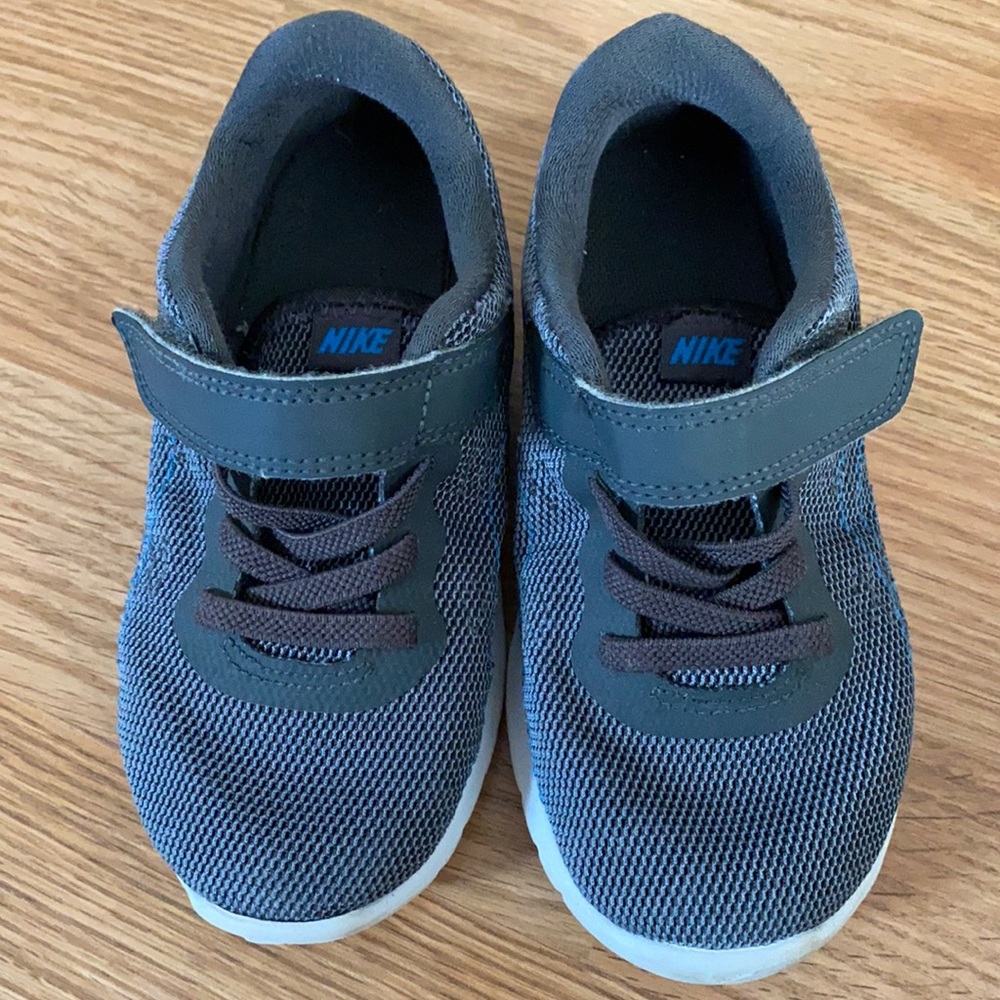 Nike running 9c boy shoes